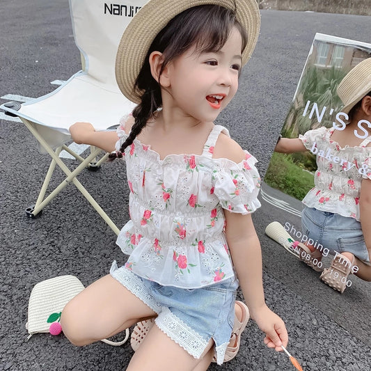 2 Piece Ruffled Sleevelss Floral Shirt with Lace Denim Shorts